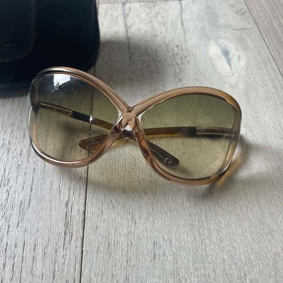 TOM FORD SUNGLASSES - Picture 2 of 6